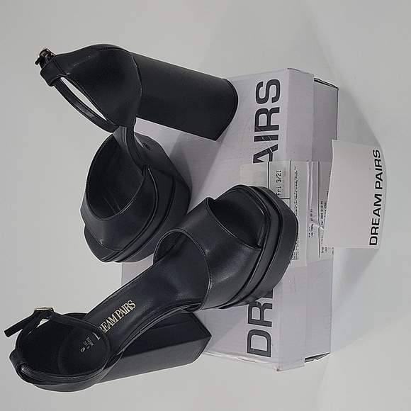 Black Platform Heels New In Box - Picture 9 of 16